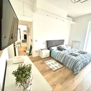  Apartament Leopardi Humanitas,forum,ieo Intero Włochy