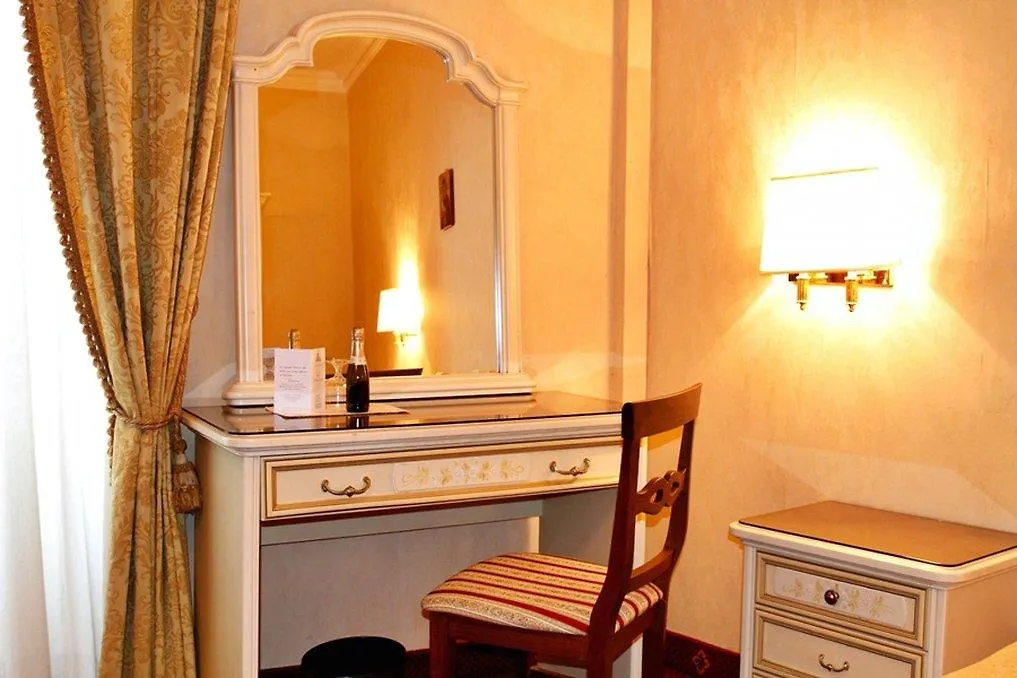 Hotel Edera Рим